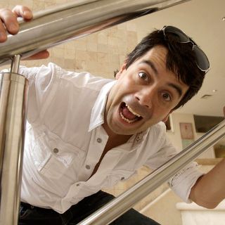 Carlos Espejel sube  ''Los 39 Escalones''