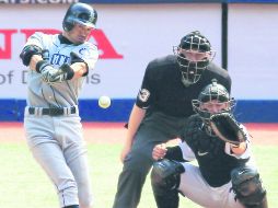 Bautista es apenas el 26to. jugador en la historia de Grandes Ligas que llega a 50 jonrones en una campaña. REUTERS  /