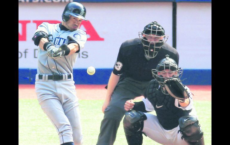 Bautista es apenas el 26to. jugador en la historia de Grandes Ligas que llega a 50 jonrones en una campaña. REUTERS  /