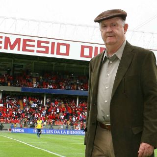 Demasiado ruido en lo del Tri: Lapuente