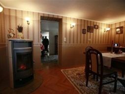 Interior de un departamento de alquiler en los terrenos del Palacio Schoenbrunn, en Viena. AP  /