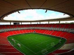 La directiva Rojiblanca espera tener estadio lleno para el Clásico tapatío, aunque ahora no tiene promociones. MEXSPORT  /