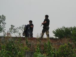 En uno de los casos, presuntos sicarios se enfrentaron a balazos contra policías municipales y estatales. M. PATIÑO  /