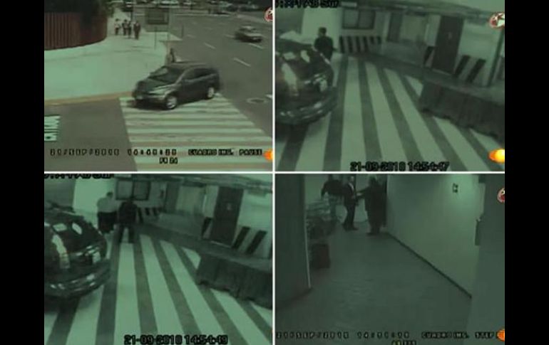 Imagenes de la transmisión del video en el informativo nocturno de Televisa. ESPECIAL  /