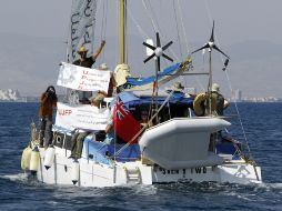 Activistas continuarán realizando envíos de flotillas. AP  /