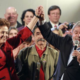 Pide Lula a brasileños votar 'continuidad' en cierre de campaña