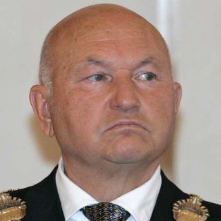 Presidente ruso destituye a alcalde de Moscú