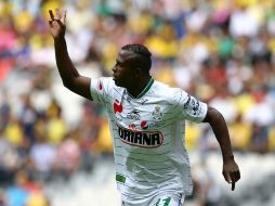 Foto de accion de Christian Benitez de Santos durante la Jornada 9 del torneo Apertura 2010. MEXSPORT  /