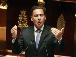 El ministro francés de Inmigración e Identidad Nacional, Eric Besson presentó el proyecto. REUTERS  /