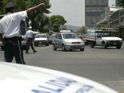 Un total de 200 elementos y 126 vehículos participarán en el operativo para dar auxilio vial. ARCHIVO  /