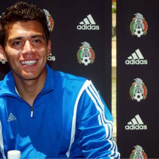 AZ Alkmaar llama a Héctor Moreno