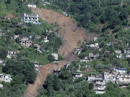 Las labores de rescate por el alud continúan. REUTERS  /