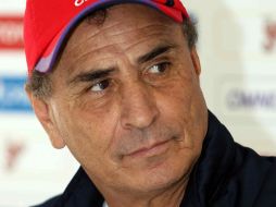 José Luis Real durante la conferencia de prensa previo al Clásico tapatío. MEXSPORT  /