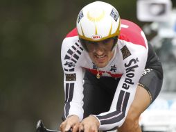 Fabian Cancellara duarante el recorrido en el que terminó como campeón del mundo contrarreloj. AP  /