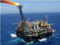 Las empresas petroleras se ponen al abrigo de eventuales sanciones por parte de Washington. EFE  /