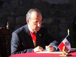 Felipe Calderón abordó el tema tras su visita a Michocán para conmemorar el natalicio de José María Morelos y Pavón. EL UNIVERSAL  /