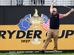 Phil Mickelson, quien aparecerá en el primer partido por Estados Unidos, junto a Dustin Johnson. AP  /