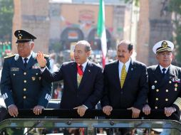 El Presidente Felipe Calderón encabeza el Desfile Cívico Militar. EL UNIVERSAL  /