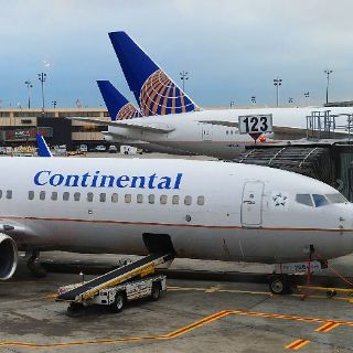 United y Continental crean gigante aeronaútico