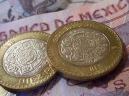 Moneda conmemorativa del centenario de la Revolucion Mexicana premiada como la moneda más bella del mundo. EFE  /