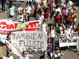 Los alumnos de la UdeG participaron en la Megamarcha del día miércoles para pedirle más recursos al Gobierno  . E. BARRERA  /