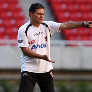 'Primero es la victoria, después se verán las formas': Mata