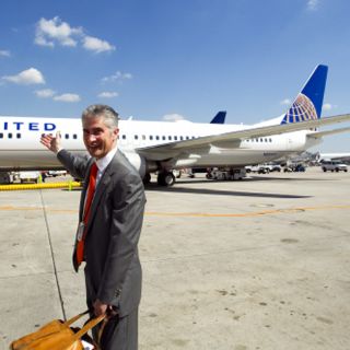 United y Continental completan fusión