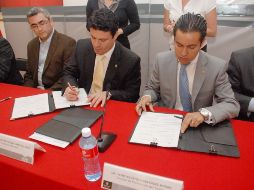 Firma del convenio entre el Ayuntamiento de Guadalajara y los colegios de Ingenieros y Arquitectos. ESPECIAL  /