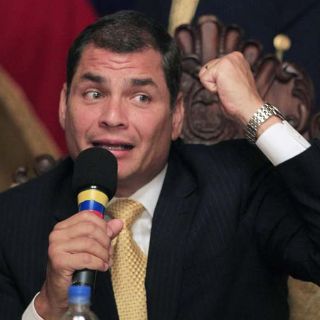 Correa dice que sublevados querían provocar guerra civil