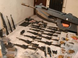 En lo que va de este año fiscal se han incautado 22.6 millones de dólares en armas de la frontera Estados Unidos-México. EL UNIVERSAL  /