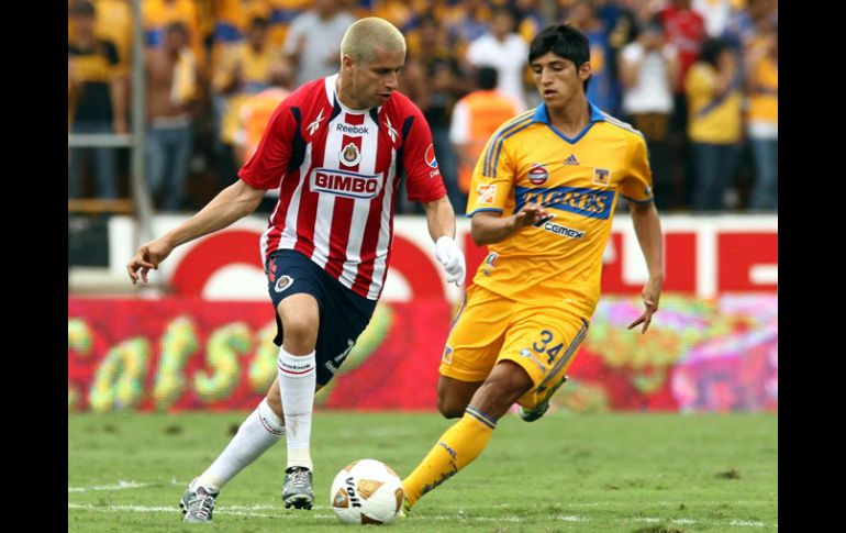El 'bofo' Bautista surgió de Estudiantes Tecos, pero ha sido con Chivas con quien más se ha identificado. MEXSPORT  /