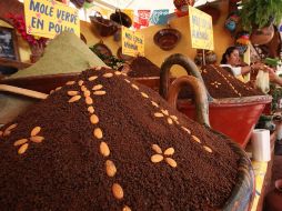 Los moles más populares son el pipián, adobado y almendrado. EL UNIVERSAL  /