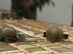 A los sospechosos también se les aseguraron granadas y cartuchos. ARCHIVO  /