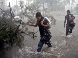 Los recursos monetarios son necesarios para la reconstrucción de las poblaciones afectadas por las lluvias en Tabasco. ARCHIVO  /
