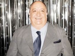 Visiblemente emocionado y con lágrimas, De Alba agradeció el apoyo del público. ESPECIAL  /