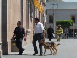 Autoridades locales revisaron el edificio, descartando cualquier riesgo de explosión. ESPECIAL  /