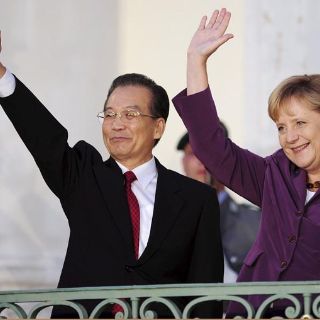 Canciller alemana recibe al primer ministro chino