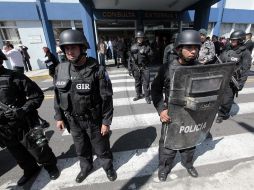 Autoridades reconstruyen el intento de golpe de Estado contra Rafael Correa el pasado 30 de septiembre. EFE  /