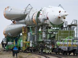 Rusia enviará mañana a la EEI la nave Soyuz TMA-01M, a bordo viajarán los nuevos integrantes del equipo de la plataforma orbital. AP  /