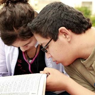 El desempleo de jóvenes, una tragedia: OCDE