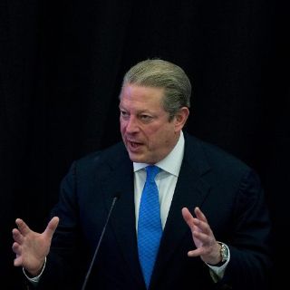 Invita Al Gore a practicar 'capitalismo sostenible'