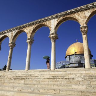 Planean romper la vieja muralla en Jerusalén