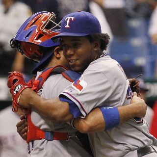 Los Rangers pegan primero