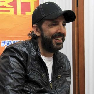 Juan Luis Guerra lleva su música a China