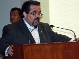 Marco Antonio Cortés Guardado asegura que no debe tomar más de tres reuniones la resolución del conflicto financiero. A. HINOJOSA  /