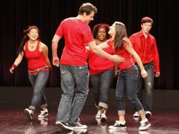Además la serie televisiva Glee ha registrado altos puntos de audiencia con 13.3 millones. AP  /
