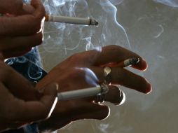 Un millón de chinos mueren cada año por enfermedades vinculadas con el tabaco. EFE  /