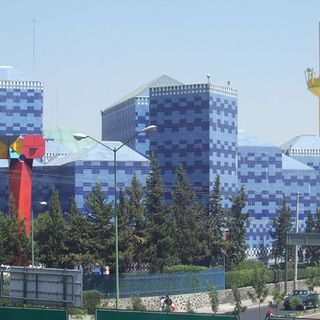 Papalote firma convenio con Centro Pompidou