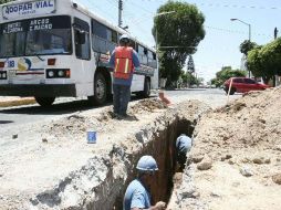 Dos agentes de Vialidad ordenaron que se removiera el adoquín en un tramo que no estaba programado, cesaron al supervisor. ARCHIVO  /