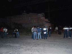 La víctima se encontraba semidesnuda y tirada boca arriba en un terreno baldío de la colonia Flores. O. RUVALCABA  /